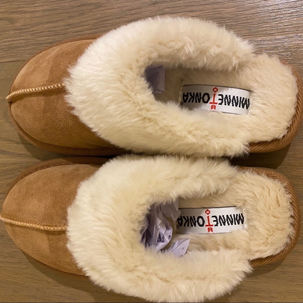 Minnetonka Brand New Slippers